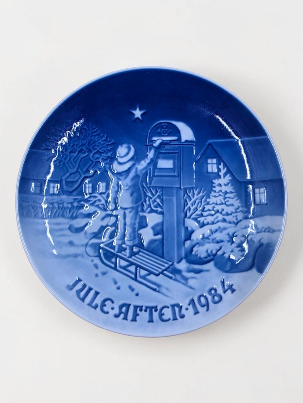 Bing & Grondahl 1984 The Christmas Letter Denmark Annual Christmas Wall Plate